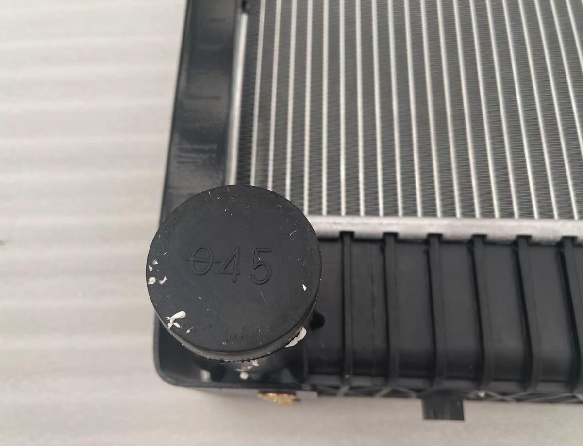 מכלול רדיאטור אלומיניום Shacman Delong F3000 Aolong DZ9112532888 B
